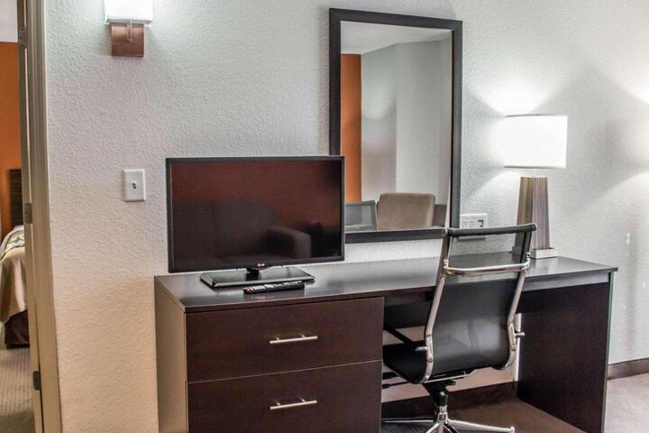 2 Double Beds (3 of 11)