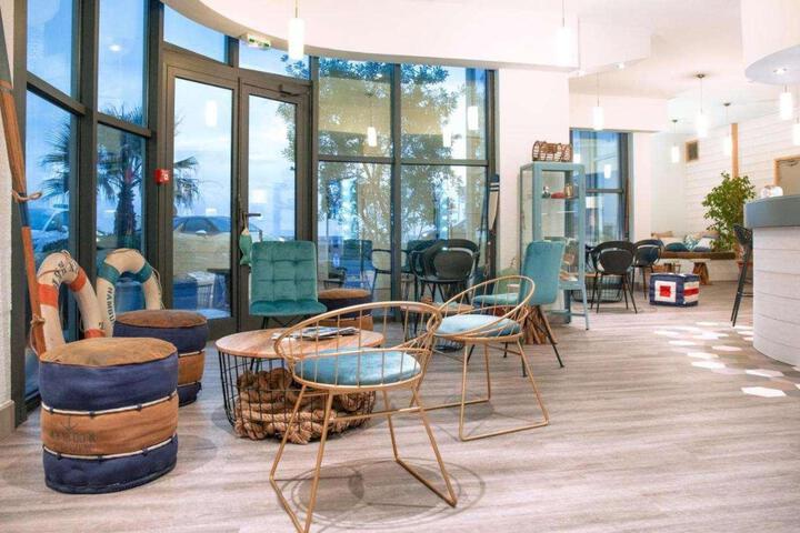 Hotel Interior 13 of 57