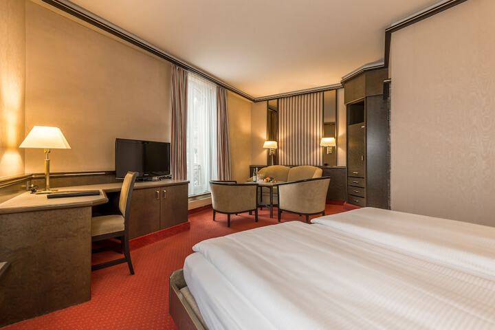 Room 50 of 146