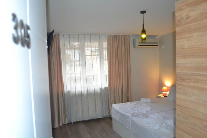 Room 42 of 131