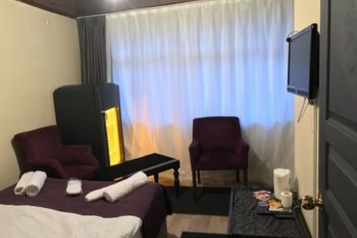 Room 8 of 26