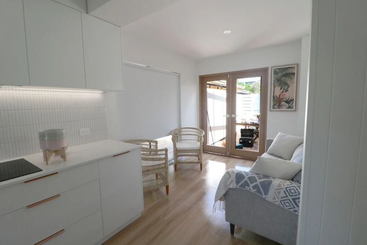 Room 3 of 16