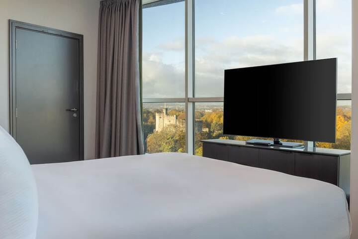 Room 49 of 192