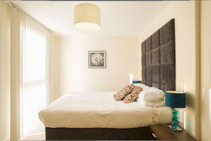 Room 10 of 65