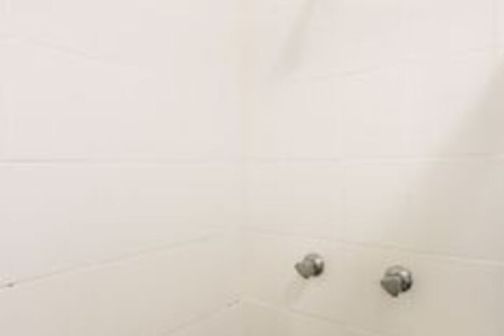 Room 5 of 27