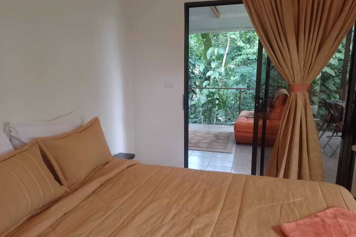 Room 35 of 159