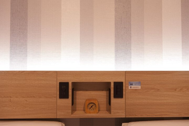 Room 9 of 39
