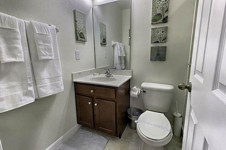 Room 114 of 221