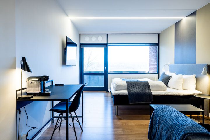 Room 63 of 118
