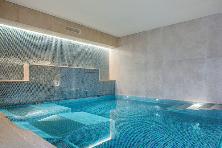 Spa 102 of 211