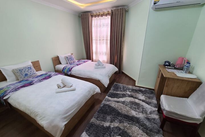 Room 31 of 102