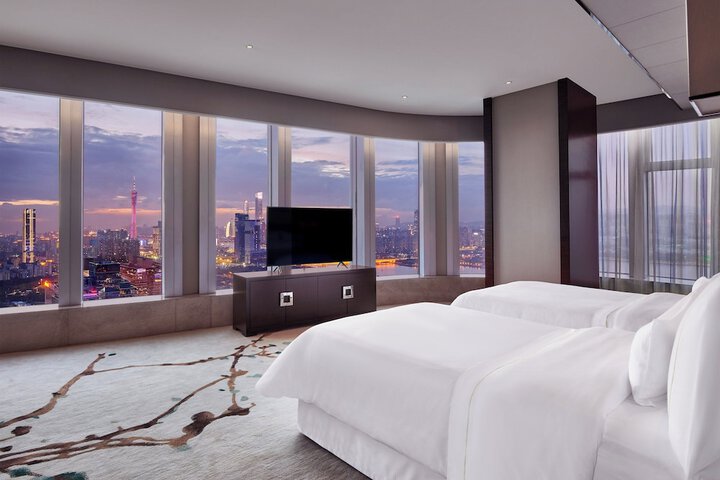 Room 18 of 72