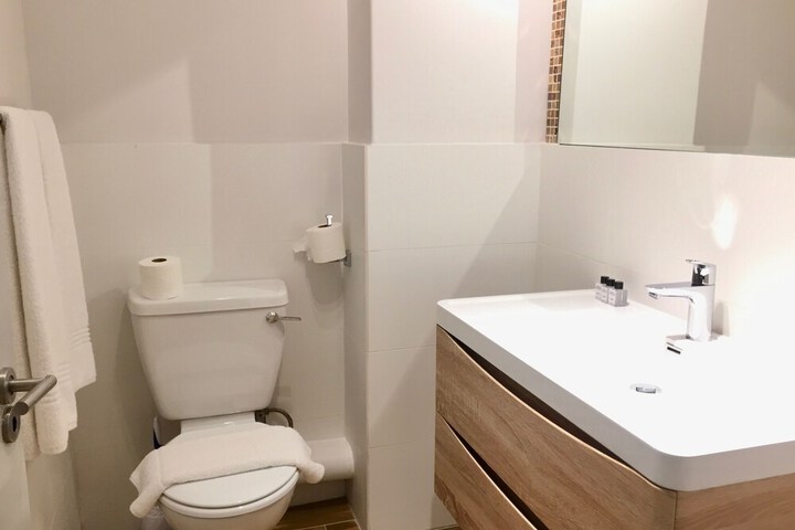 Room 18 of 40