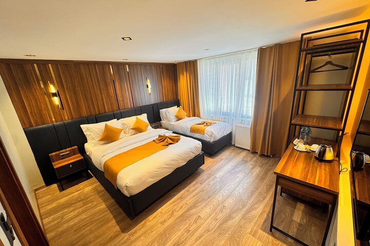 Room 27 of 54