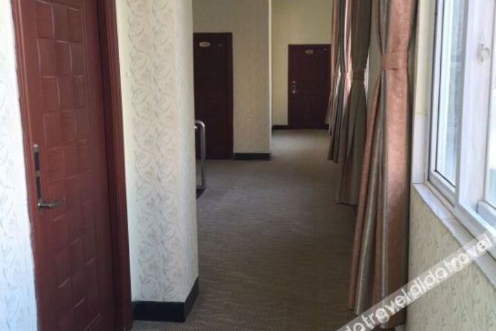Hotel Interior 12 of 32