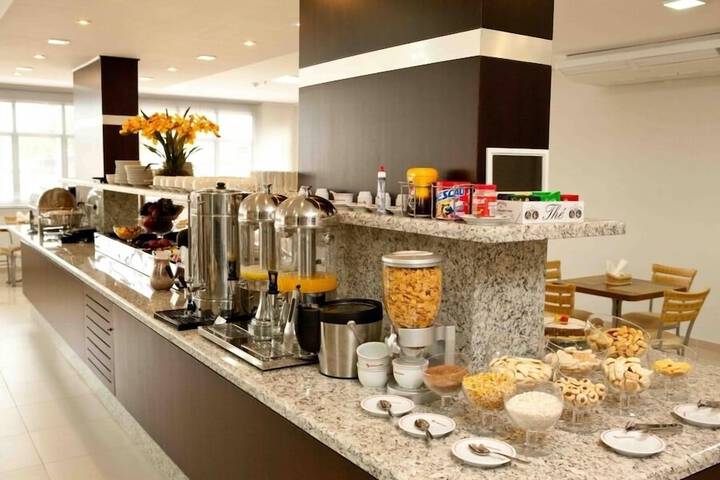 Breakfast/Coffee Service 21 of 38