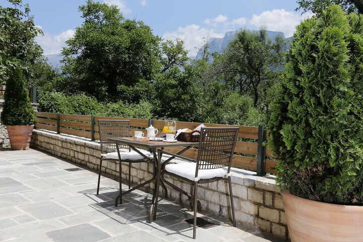 Terrace/Patio 33 of 52