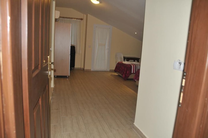 Room 14 of 39