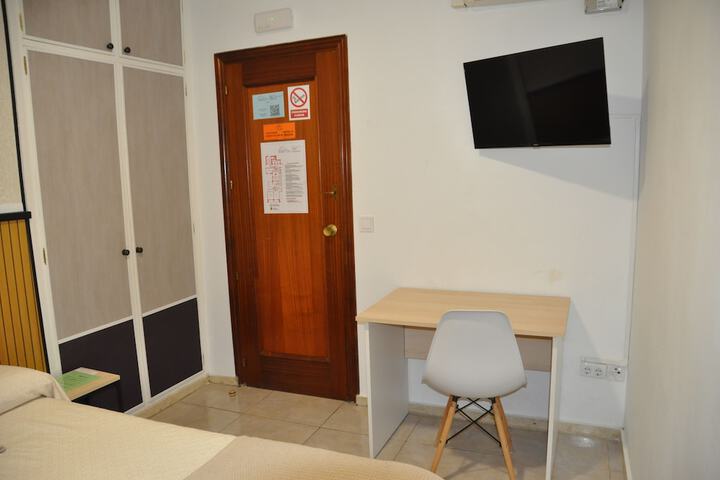 Room 11 of 53
