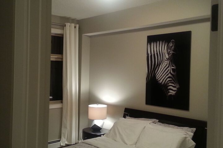 Room 27 of 82