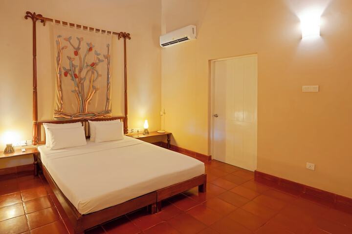 Room 17 of 60