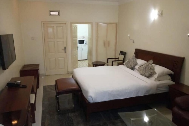 Room 8 of 54