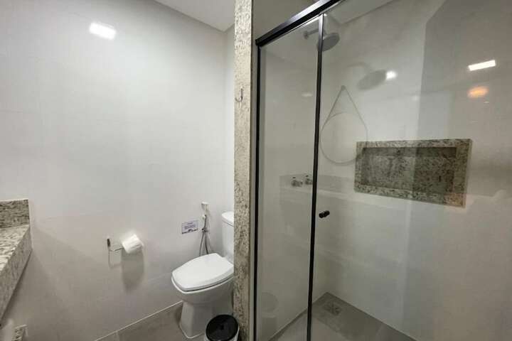 Room 16 of 28