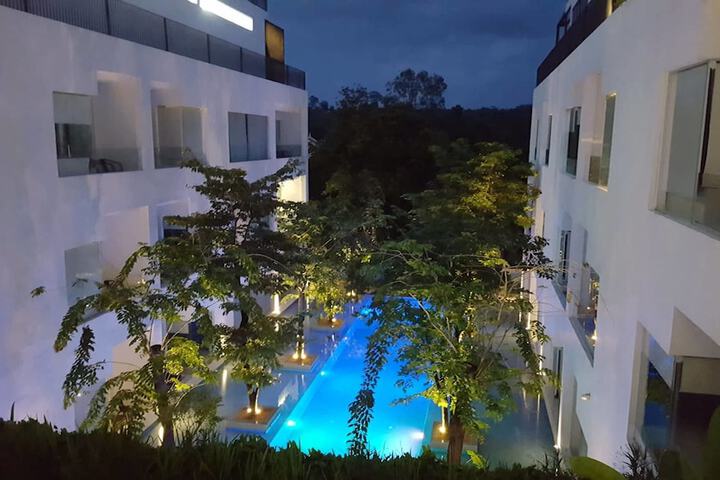 Hotel 43 of 44