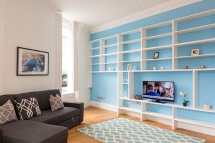 Room 15 of 21