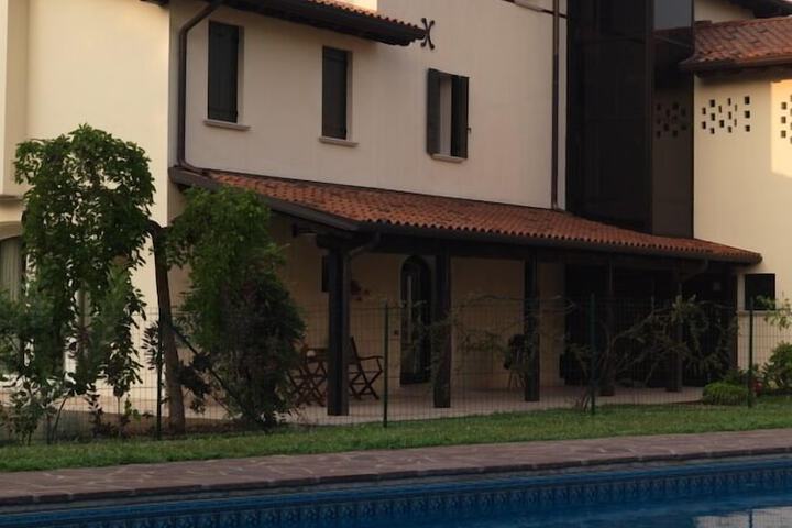 Hotel Exterior 47 of 52