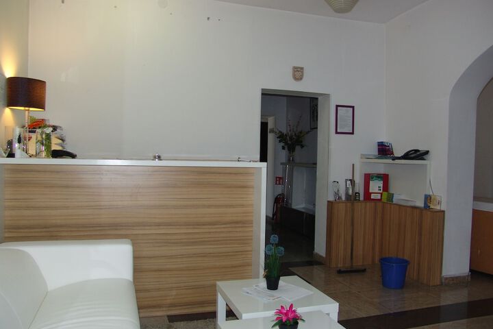 Room 36 of 62