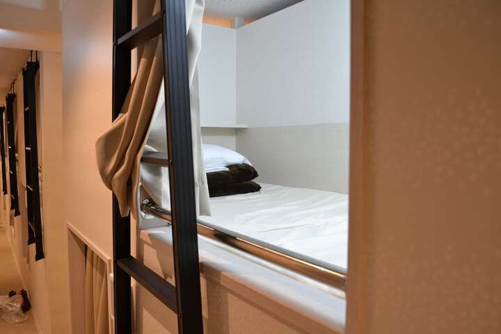 Room 8 of 44