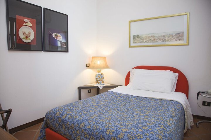 Room 17 of 61