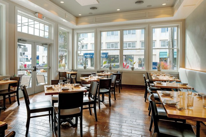 Dining 147 of 169