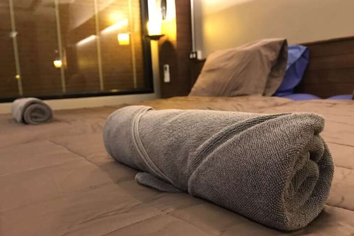 Room 30 of 108