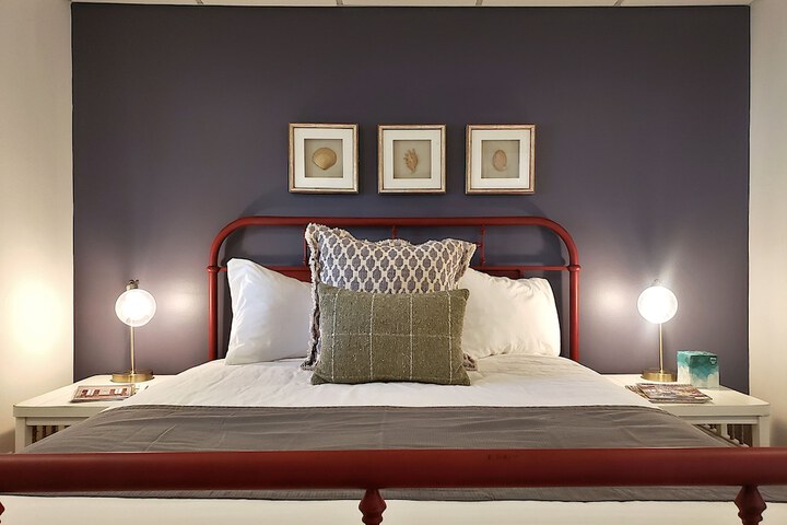 Room 25 of 36
