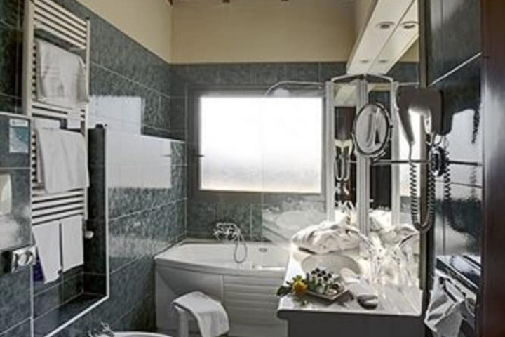 Bathroom Interior Photo