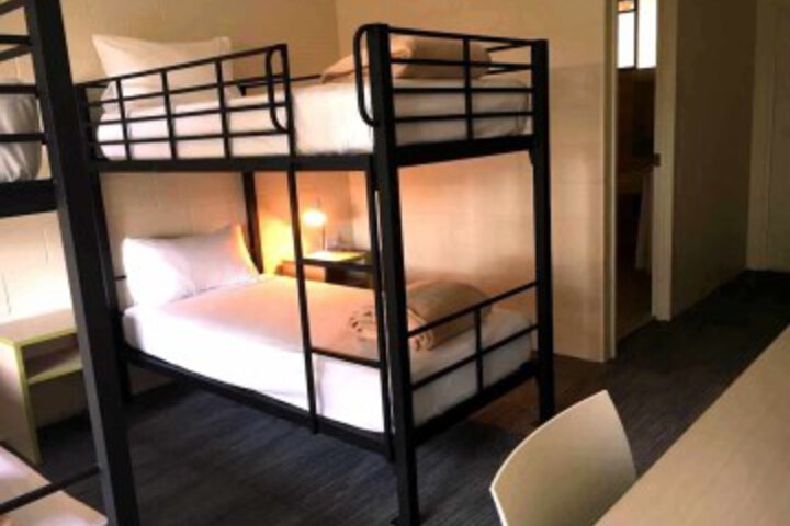 Room 19 of 66