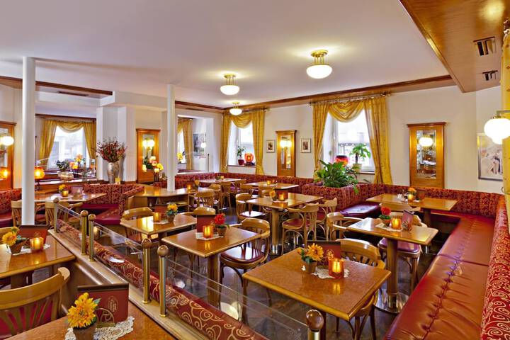 Cafe