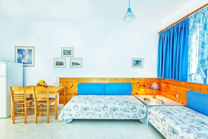 Room 6 of 43