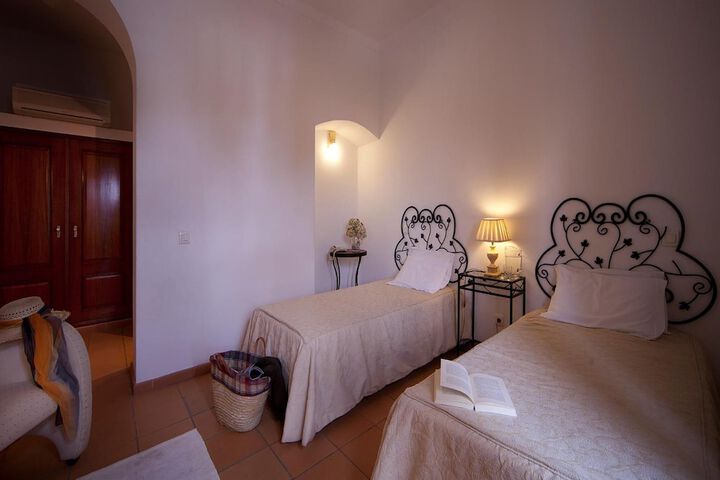 Room 26 of 50