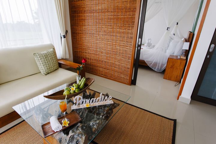 Room 14 of 162