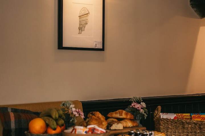 Breakfast/Coffee Service 20 of 25