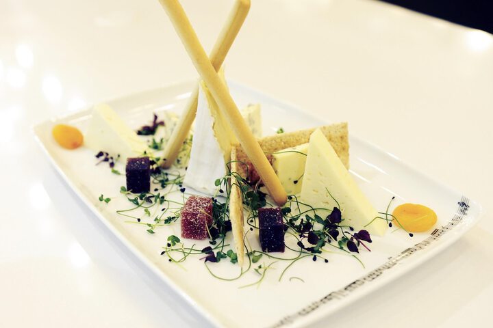 Dining 103 of 169