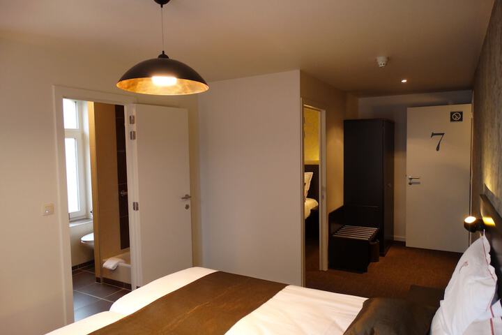 Room 14 of 31
