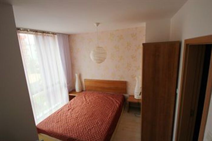 Room 44 of 153