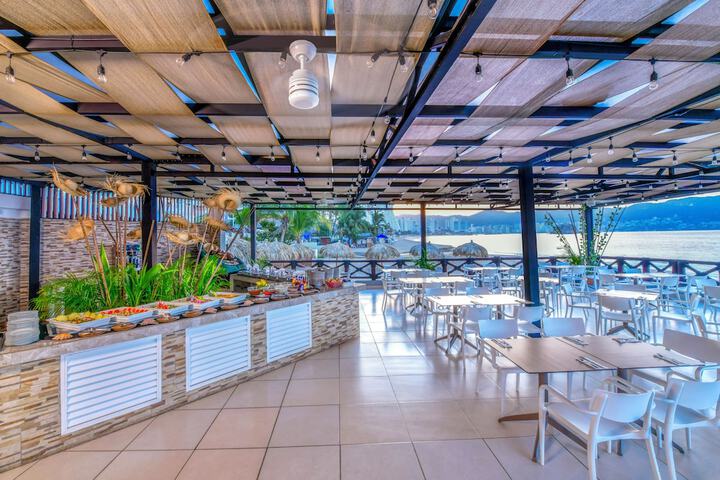 Dining Photos
