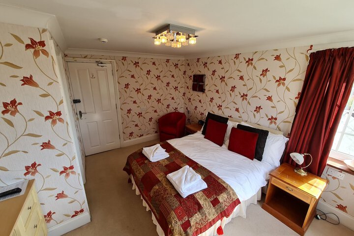 Room 35 of 96