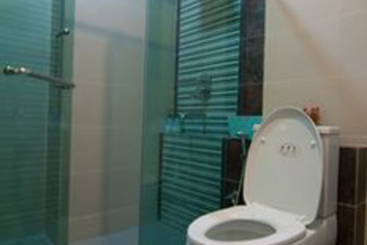 Room 4 of 25