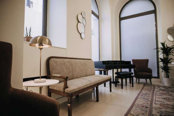 Hotel Interior 4 of 32